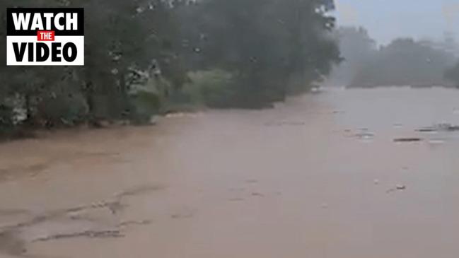 Boaties warned to stay off water as rivers, seas rise