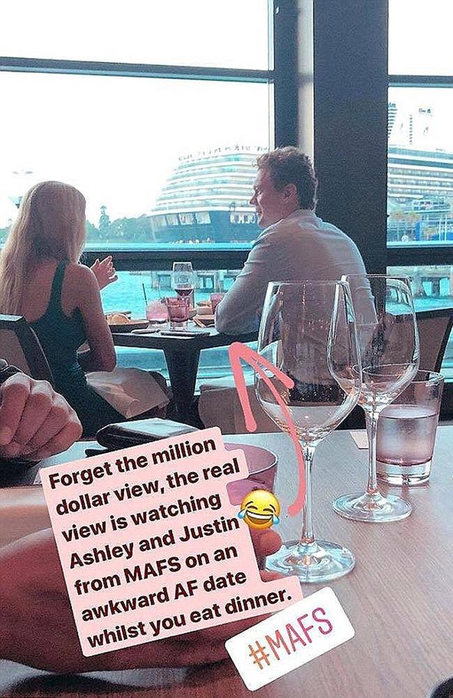 ‘Awkward AF date’? Or just two mates having dinner?