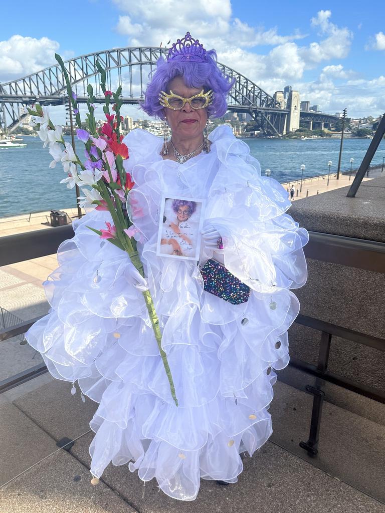 Robin Waerea came to the memorial to pay his respects to the beloved entertainer. Photo: Jess Wang