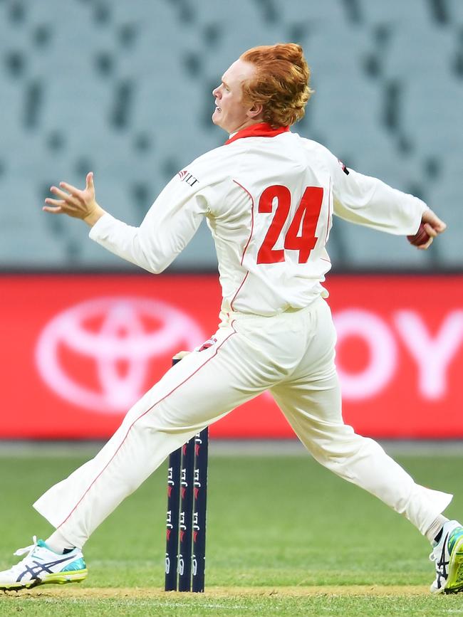 Lloyd Pope shows off his action on debut for the Redbacks. Picture: Mark Brake/Getty Images