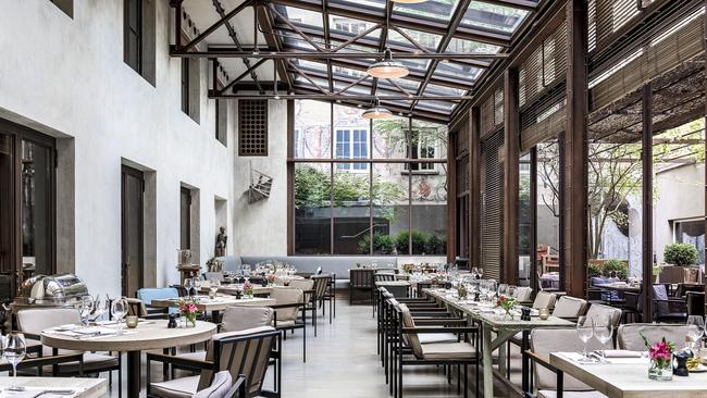 Garden restaurant at Bayerischer Hof Hotel in Munich. Picture: LHW