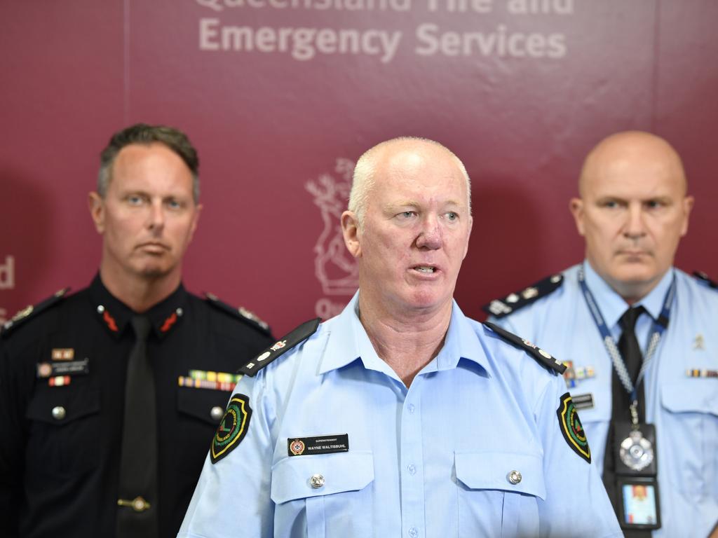 RFS Superindentent Wayne Waltisbuhl (cente) talks to media at the Regional Operations Centre at Charlton as the bushfire crisis continues, Thursday, October 26, 2023. Picture: Kevin Farmer