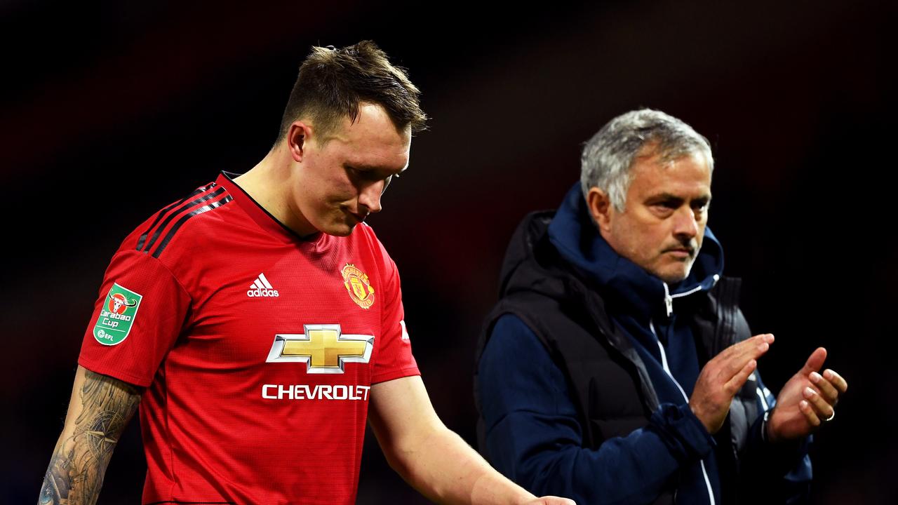Manchester United defender Phil Jones has received an apology from Twitter.
