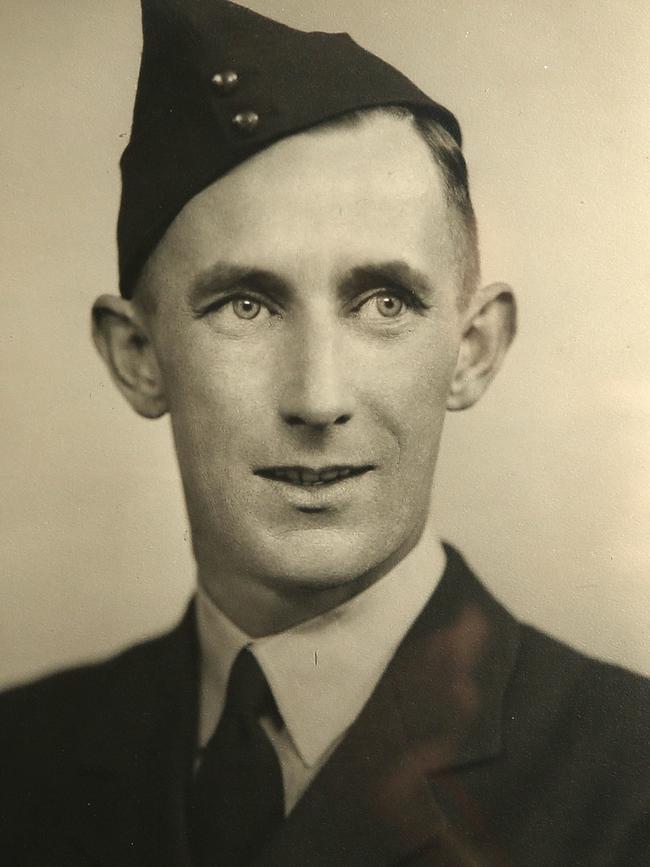 Leading aircraftman Lewis William English.