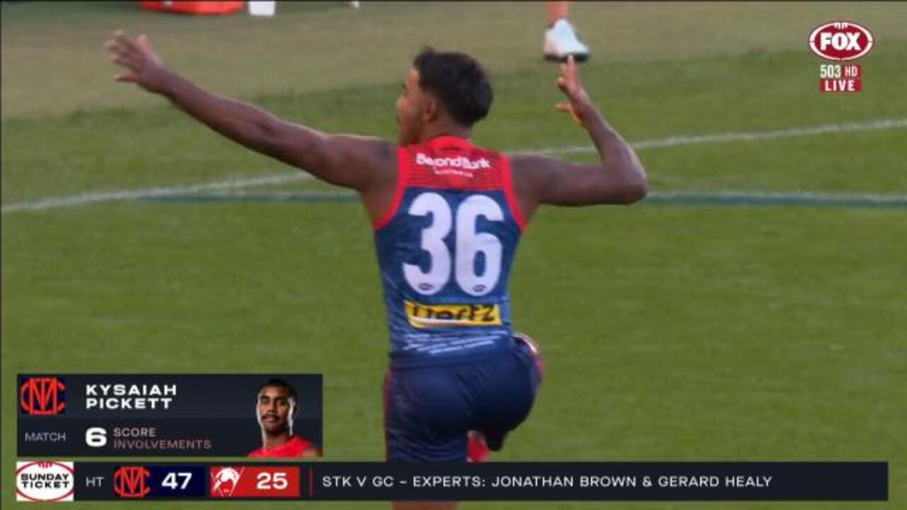Pickett picks apart Swans in first half