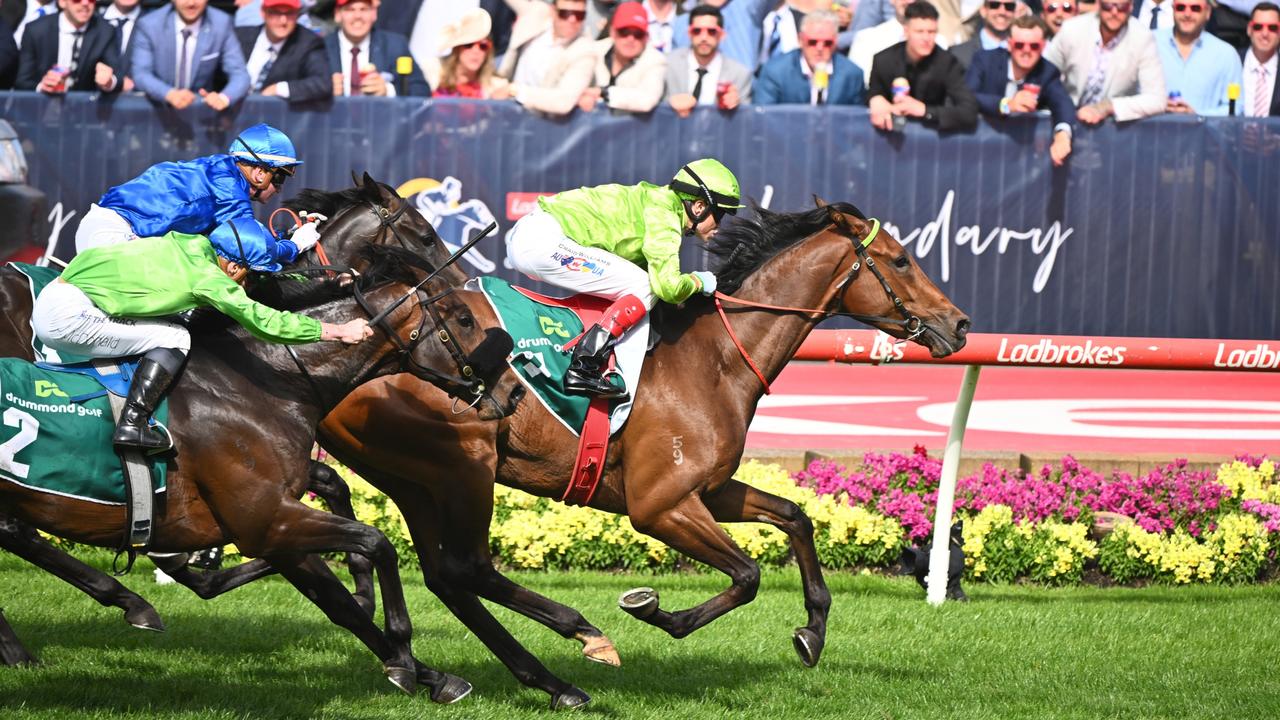 Melbourne Racing: Cox Plate Day