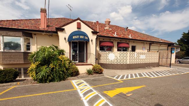 Bexley Golf Club has welcomed a Greek yum cha restaurant.