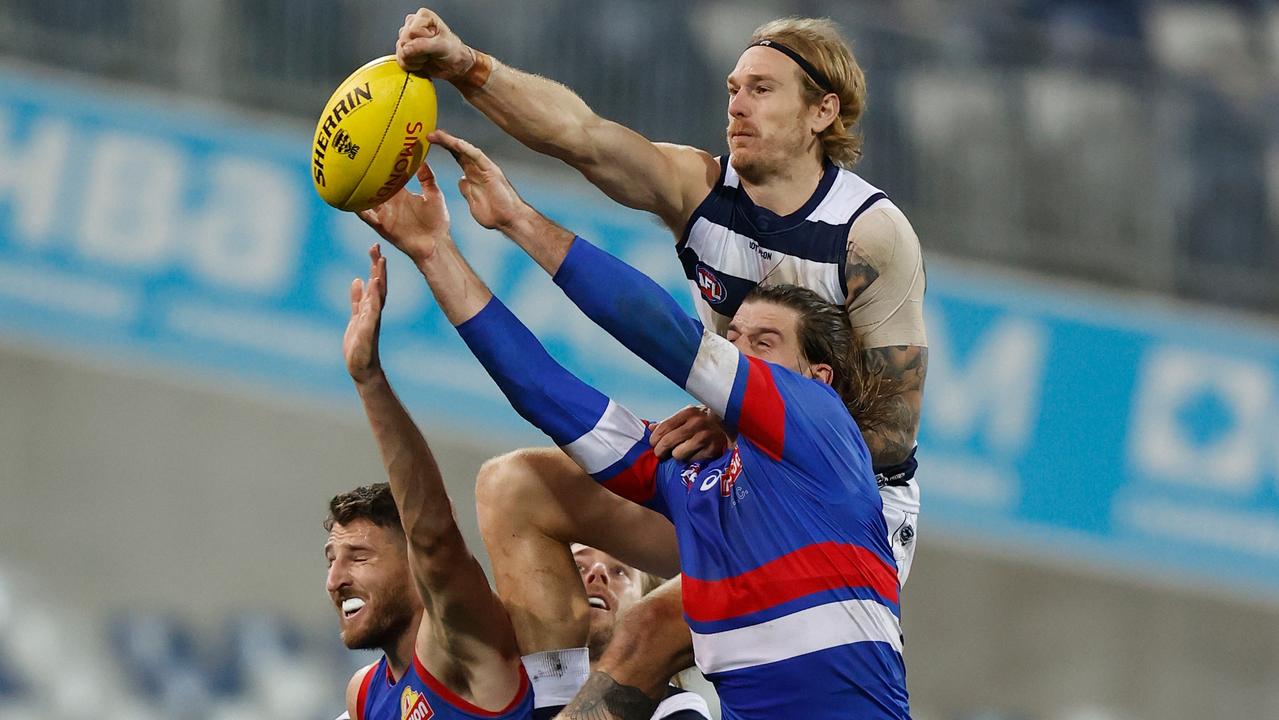 Tom Stewart took a record-equalling 10 intercept marks - and had plenty of spoils like this, too. (Photo by Michael Willson/AFL Photos via Getty Images)