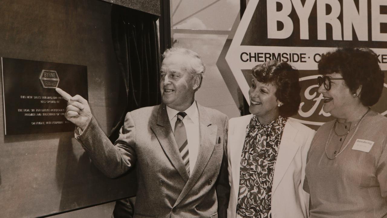 Betty Byrne Henderson (right) with former Qld premier Joh Bjelke-Petersen and former Brisbane mayor Sallyanne Atkinson.