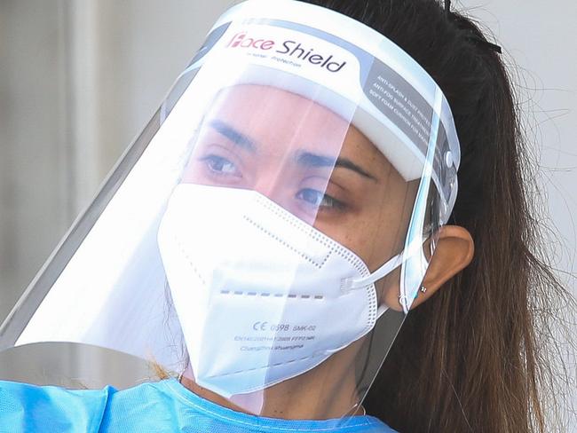 SYDNEY, AUSTRALIA - NewsWire Photos, JANUARY 24 2022: Health Professionals are seen working at the Haberfield Covid testing site in the inner West in Sydney. Picture: NCA NewsWire /Gaye Gerard