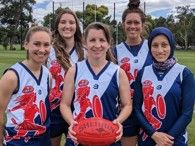 US Amazons players Jani Boal, Maclyn Matheson, Sara Edwards Rohner, Tina Lane and Mariam Mehter ahead of the World 9s carnival.