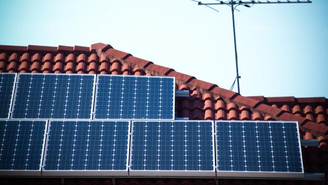 Thousands of rooftop solar units did not react as expected after a lightning strike caused the Queensland and South Australian interconnectors to trip simultaneously. Picture: iStock