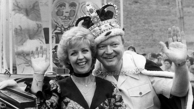 King of Moomba Bert Newton and wife Patti during the Moomba Parade in 1978.