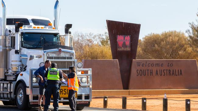 The Northern Territory Government should make a tri-border pact with South Australia and Western Australia to open up our borders, the head of the Darwin Major Business Group says. Picture: Emma Murray