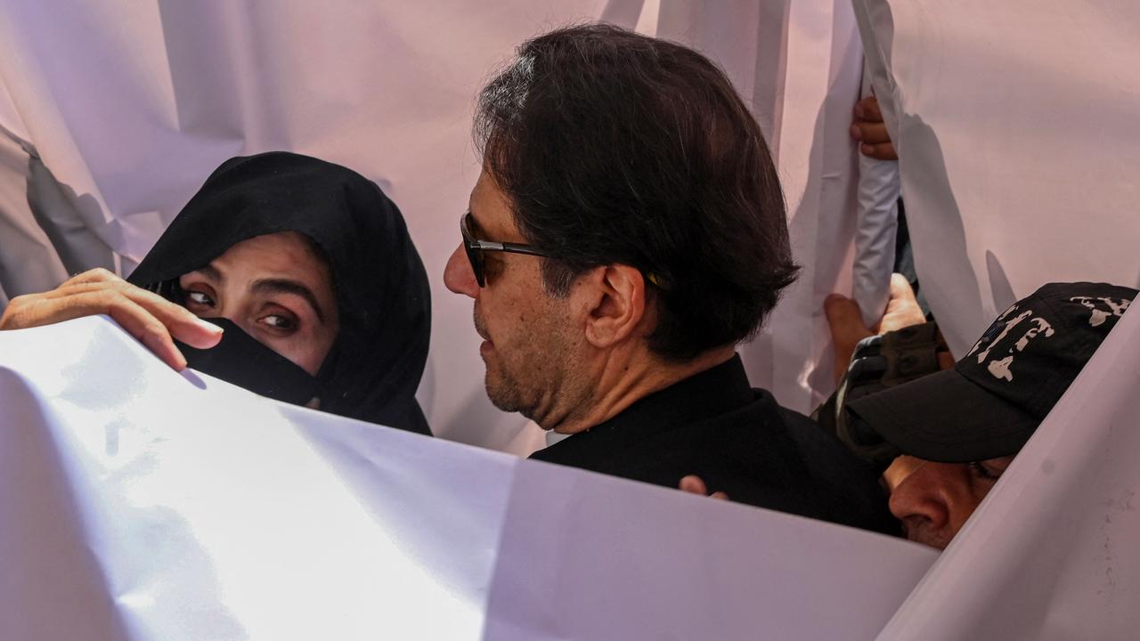 Imran Khan et sa femme emprisonnés pour mariage illégal, troisième peine de prison en une semaine pour un grand Pakistanais