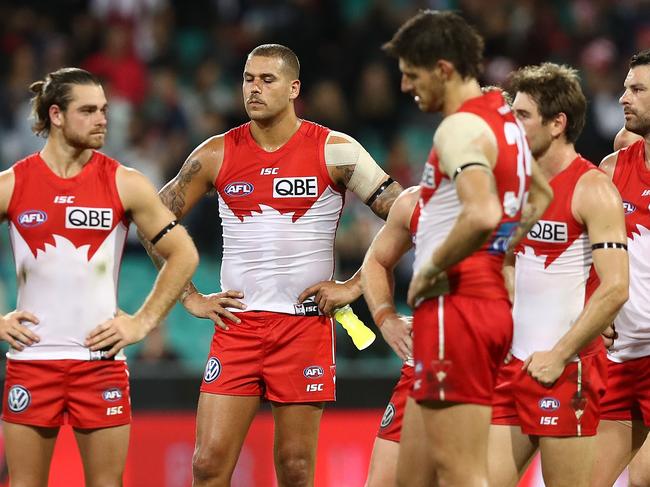 Collingwood spoils Buddy’s big night