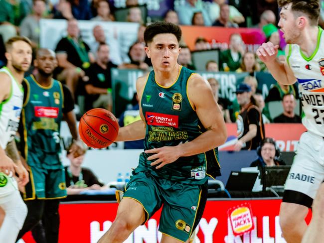 HOBART, AUSTRALIA - JANUARY 5: Reuben Te Rangi during the round 15 NBL match between Tasmania Jackjumpers and South East Melbourne Phoenix at MyState Bank Arena, on January 5, 2025, in Hobart, Australia. (Photo by Linda Higginson/Getty Images)