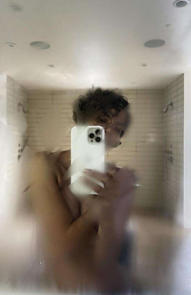 Berry poses nude in front of her mirror. Picture: Instagram/halleberry