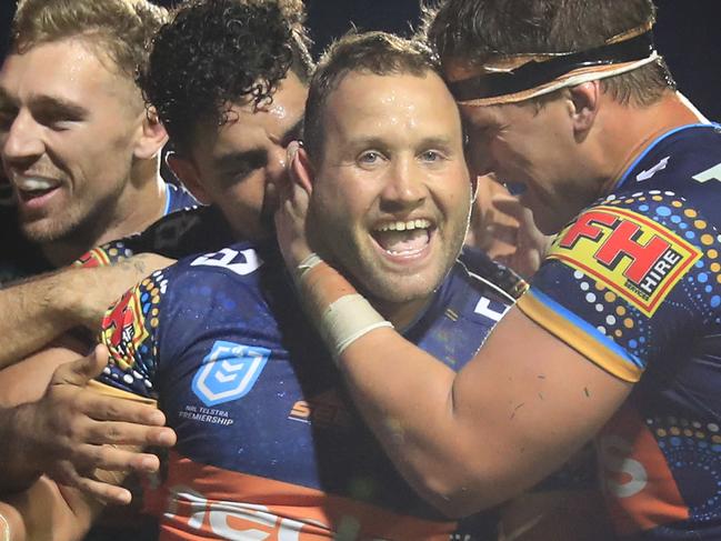 SYDNEY, AUSTRALIA - MAY 24: Tyrone Roberts of the Titans celebrates a try with team mates during the round 11 NRL match between the Manly Sea Eagles and the Gold Coast Titans at Lottoland on May 24, 2019 in Sydney, Australia. (Photo by Mark Evans/Getty Images)