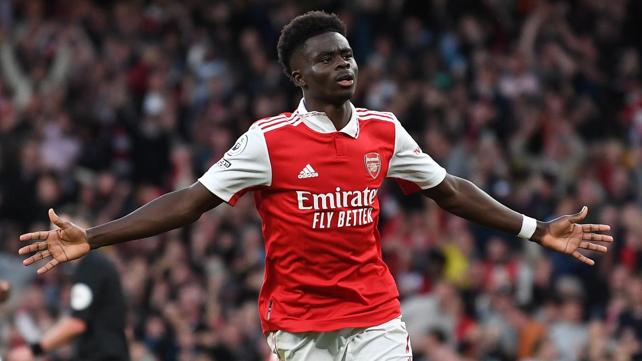 La volonté de fer de Bukayo Saka place Arsenal au sommet