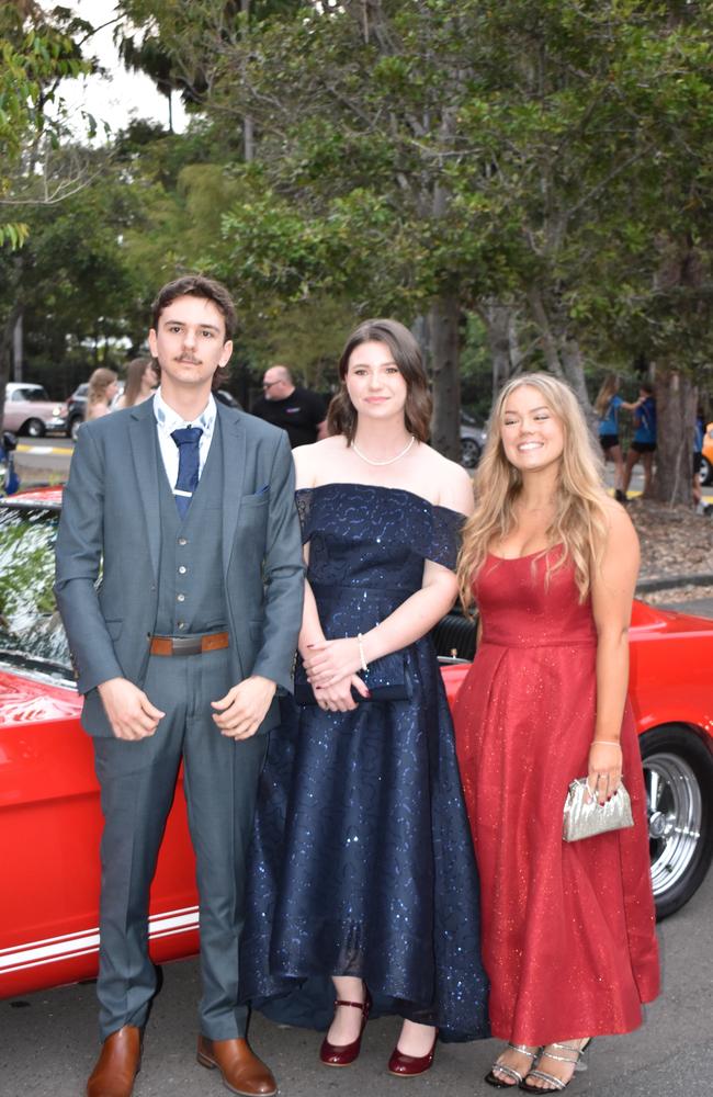 Tori Holmes, Emily Hunt and Kaemyn Norton at the Meridan State College formal 2024.