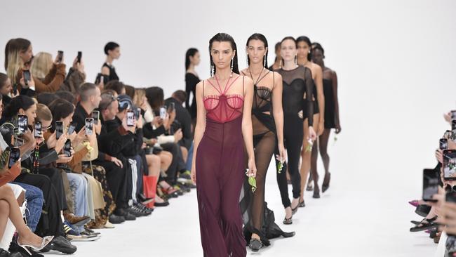 Model Emily Ratajkowski walks the runway at Nensi Dojaka during London Fashion Week spring/summer ’23. Picture: Getty Images