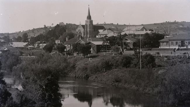 The Richmond River at Lismore (now renamed the Wilson River) from the Rose Stereograph Company Collection.