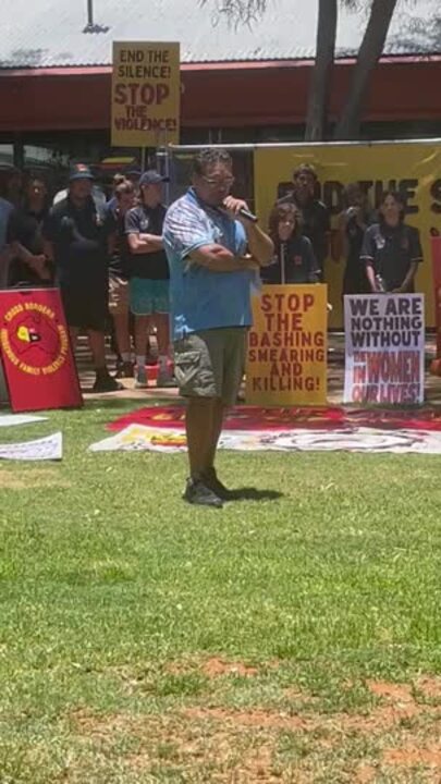 Raymond Walters speaking at the Men’s March Against Domestic Violence in Alice Springs.