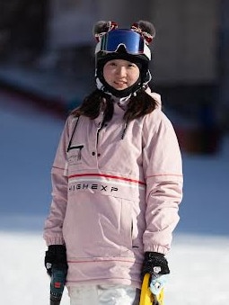 Dai Weijia, 17, wants to become a ski instructor: Picture: Li Xiaonan