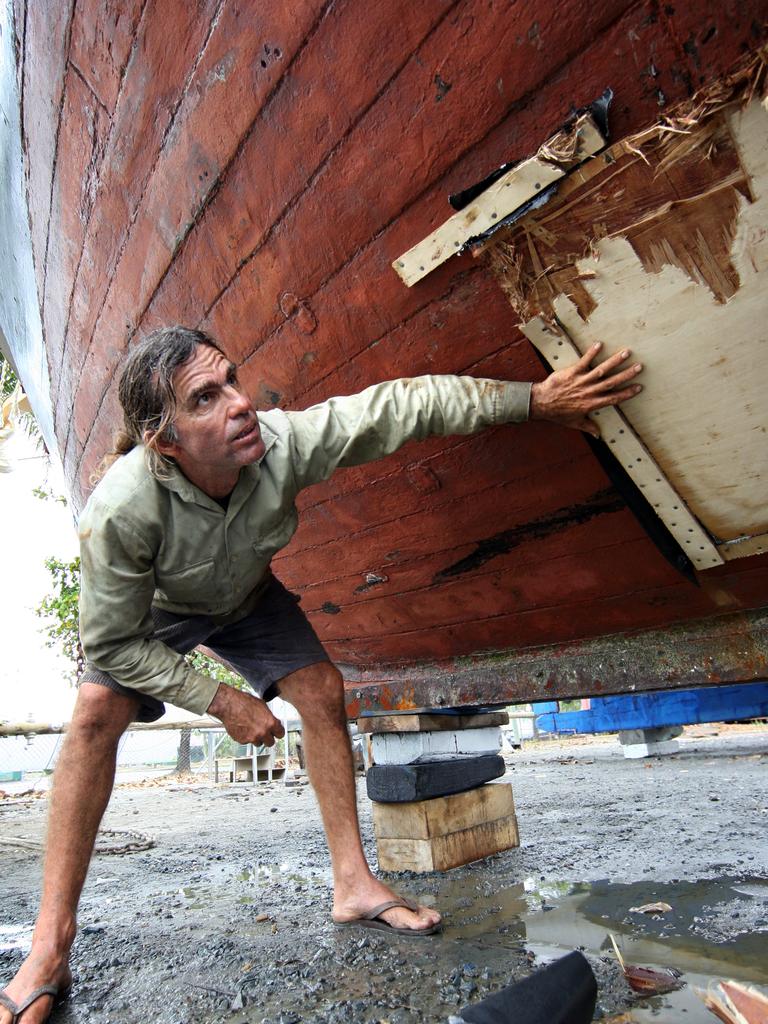 Falla Cairns: Historic pearling lugger sinks at Trinity Inlet | Daily ...