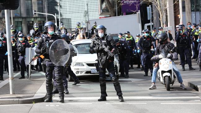 Riot Police pictured on the streets of Melbourne ready for a lockdown protest. Picture: WWW.MATRIXPICTURES.COM.AU