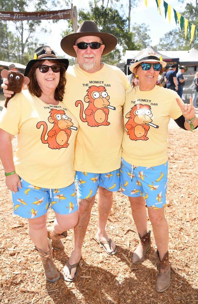 Jill and Trevor Muller with Basil Beck at the Gympie Music Muster. Picture: Patrick Woods.