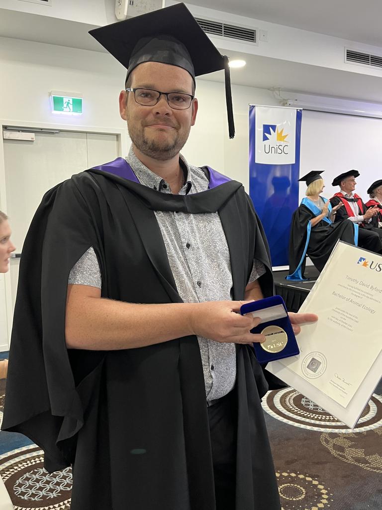 Timothy Byford graduated with a Bachelor of Animal Ecology from the University of the Sunshine Coast and way also awarded a University Medal.