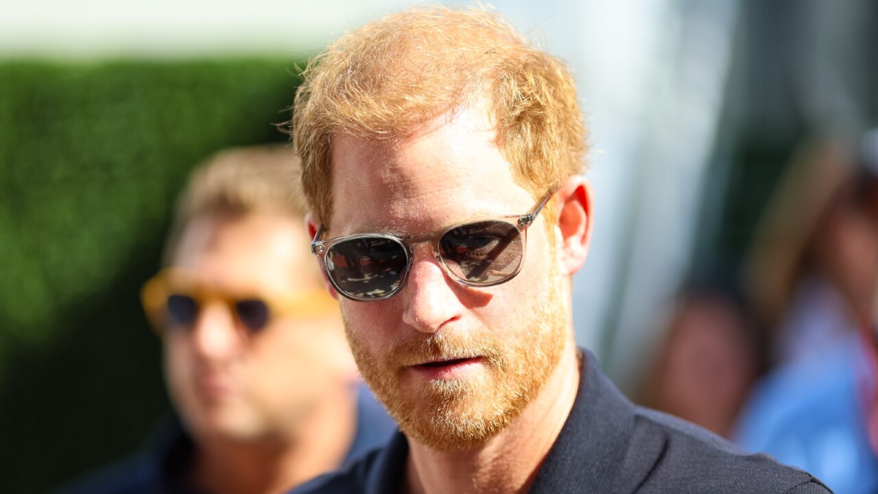 Claims Prince harry ‘desperately’ wants to be ‘admired’