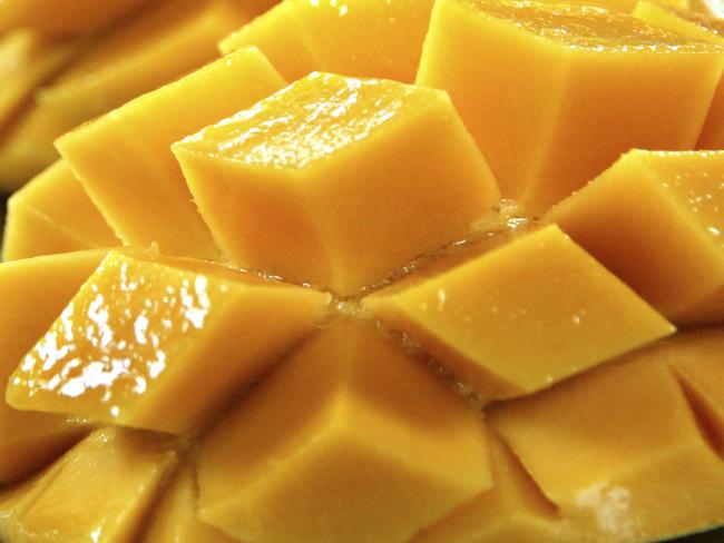 Ripe mangoes slices.