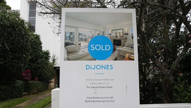 As Australian house prices hit record highs for a fifth consecutive month, it is harder for first-home buyers to get into the market. Picture: NewsWire/ Gaye Gerard