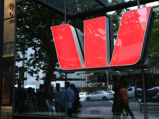 04/11/2022. WESTPAC. Business stock logo pictures. Sydney CBD. Britta Campion / The Australian