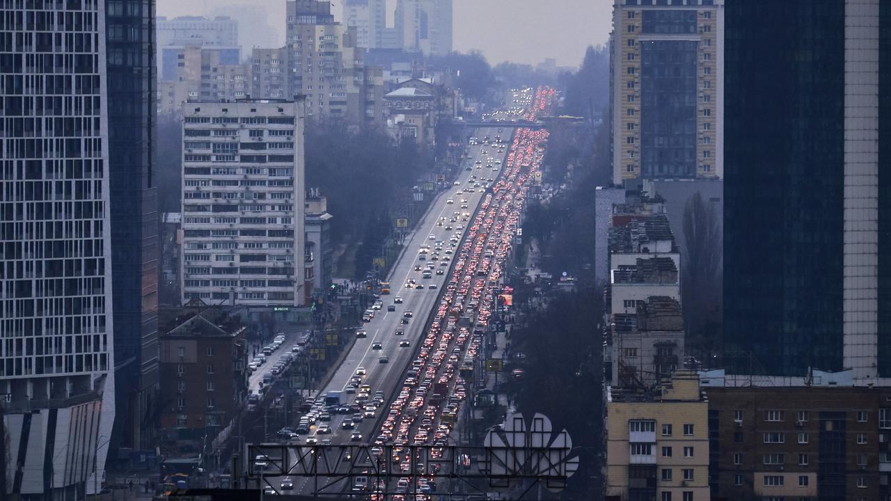 Residents trying to flee Kyiv. Picture: Pierre Crom/Getty Images