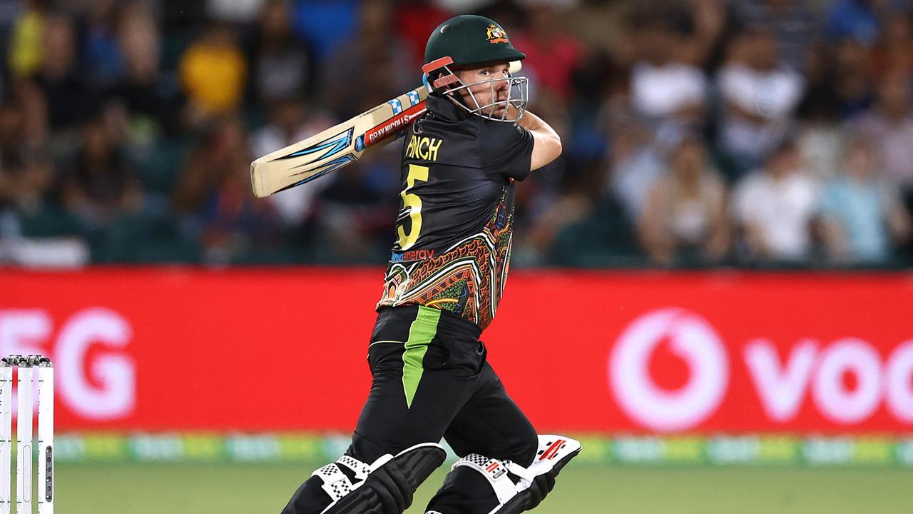 Aaron Finch’s horror run of form has continued, with the Australia T20 captain out for 1 in the opening T20 against New Zealand. Photo: Getty Images