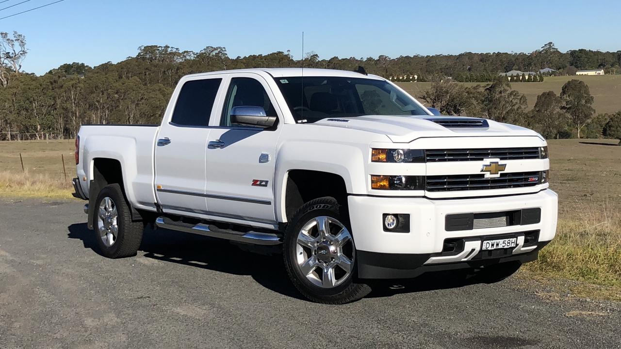 Chevrolet Silverado Road Test Image