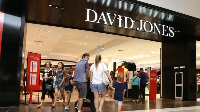 Shoppers at David Jones’ Boxing Day sales. Picture: Tertius Pickard.