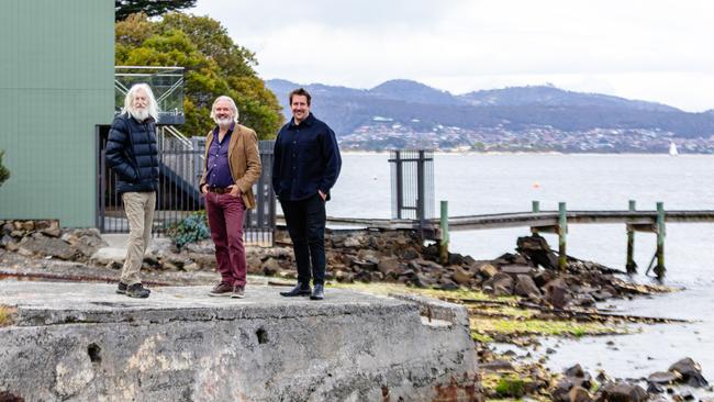 Battery Point, Tasmania. Thursday 16th November 2023. Friends of the Battery Point Walkway, Jim Gandy, David Hook and Chris Shurman at the site of the proposed walkway from Battery Point to Sandy Bay. Picture: Linda Higginson