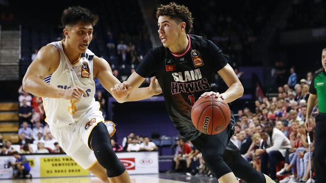 Lamelo Ball’s NBL debut was a huge drawcard. Photo: AAP Image/Brendon Thorne