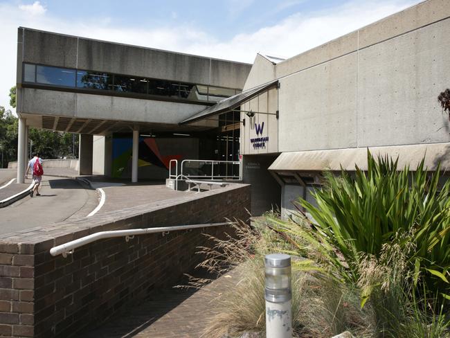 Dee Why Civic Centre where council meetings are held.