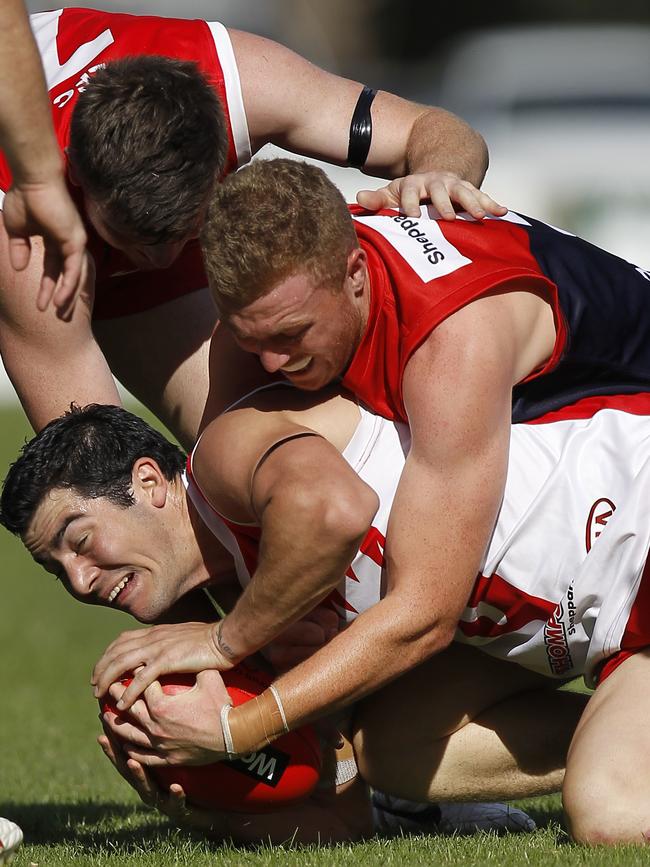 Jamason Daniels playing for Shepparton Swans against Shepparton United in 2014.