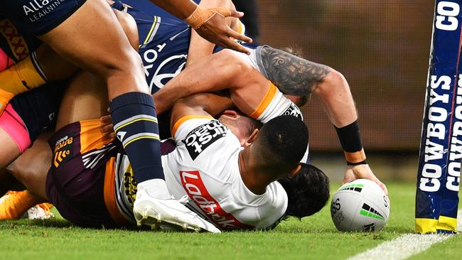 Kyle Feldt scores . NRL; North Queensland Cowboys Vs Brisbane Broncos at Queensland Country Bank Stadium, Townsville. Picture: Alix Sweeney