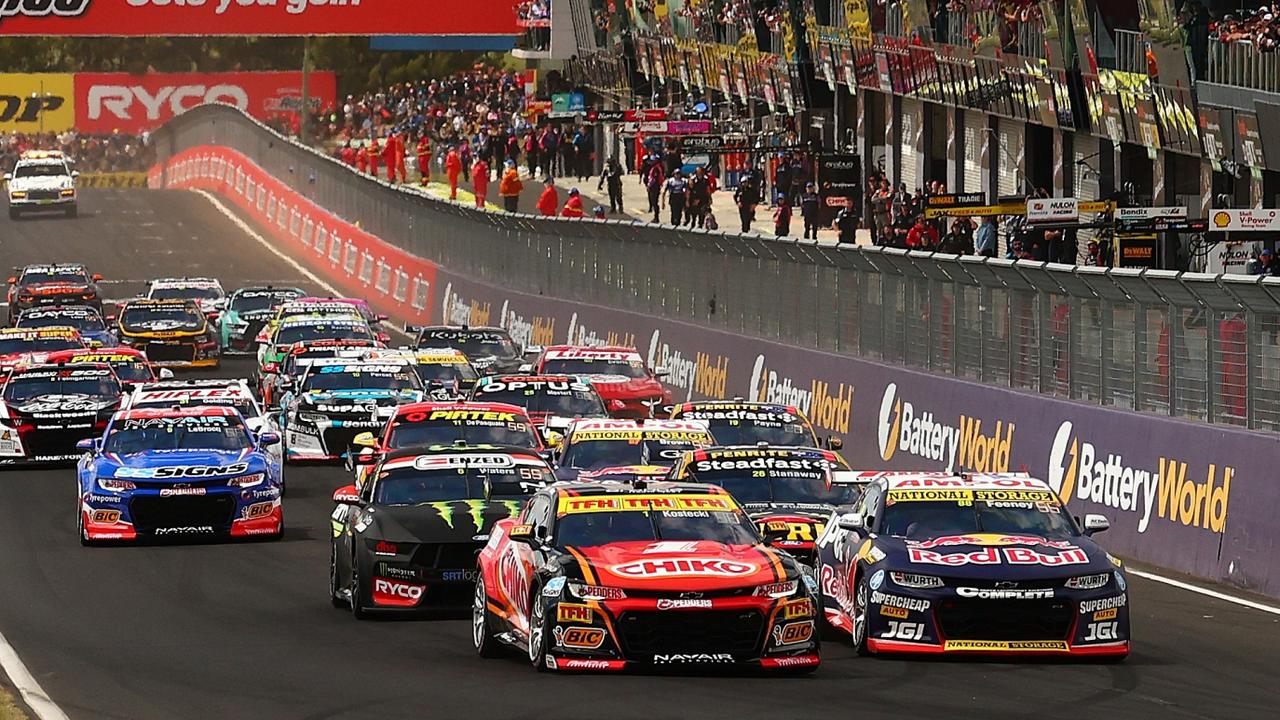 Kostecki lead slashed as safety car called at Bathurst 1000