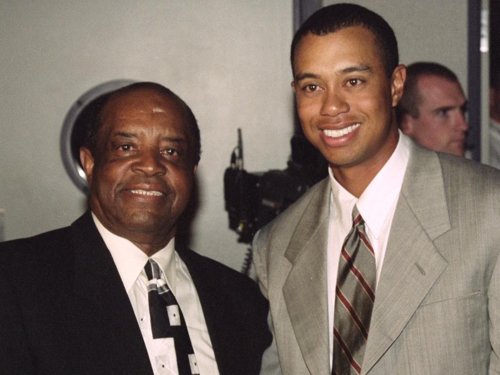 Apr 2000:  Lee Elder (left), the last black player to win the US Masters poses with Tiger Woods of USA  during the 2000 Masters tournament at the Augusta National Golf Club in Augusta, Georgia, USA. Mandatory credit: David Cannon/Allsport.