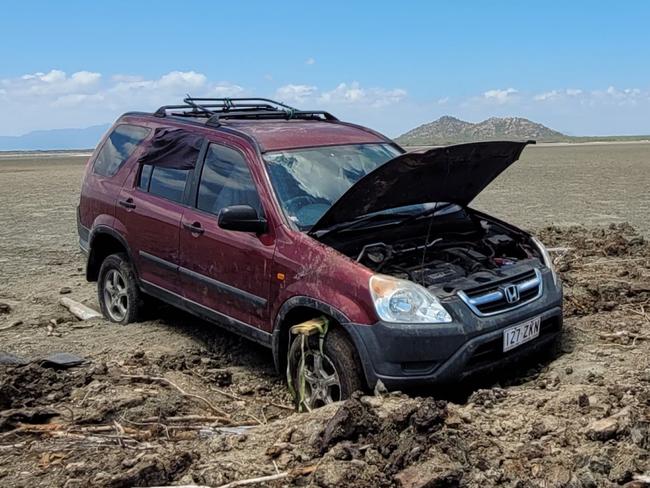 Traveller Jaidyn Bstistta came to the rescue of Hugo Akrich's severely bogged Honda CRV in Cape Upstart National Park this week.