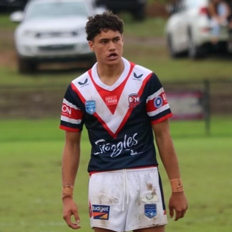 Sydney Roosters Harold Mathews five-eighth Kahu Capper.